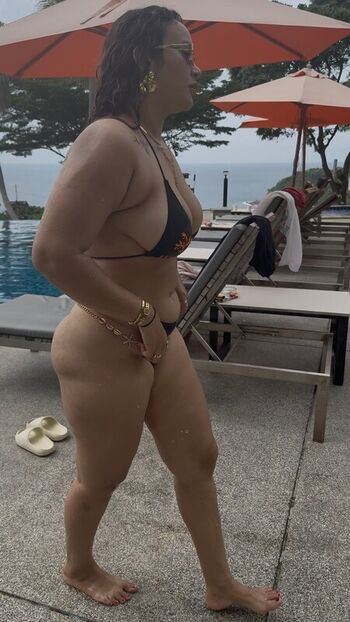 anjuthecurlygirl