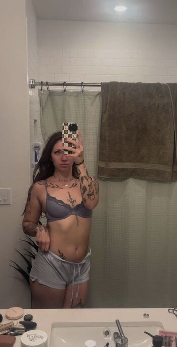 Full leaked Baileygoat private onlyfans photo