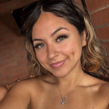 Full leaked Bretaneee private onlyfans photo