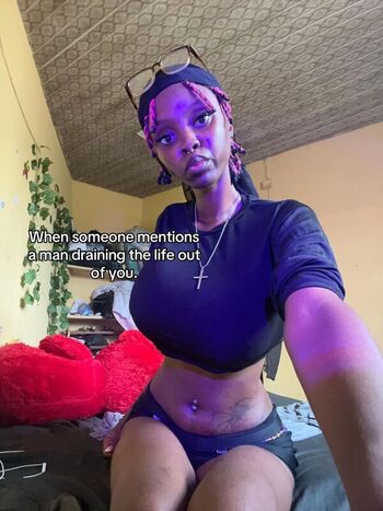 Full leaked Kikiolaola private onlyfans photo