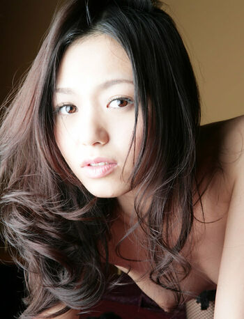 kishi aino