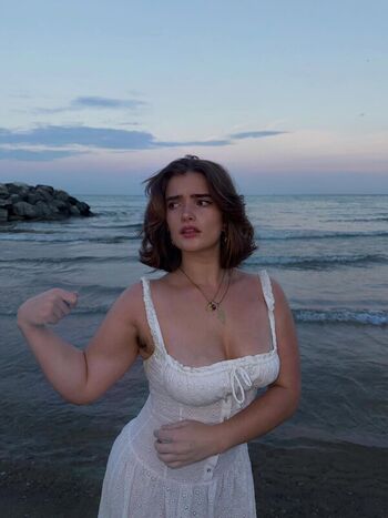 Full leaked Lily eagla page private onlyfans photo