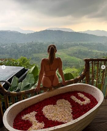 Full leaked Molly carlson private onlyfans photo